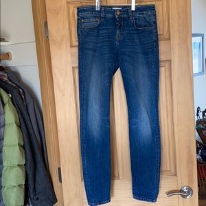 Women’s Closed Jeans